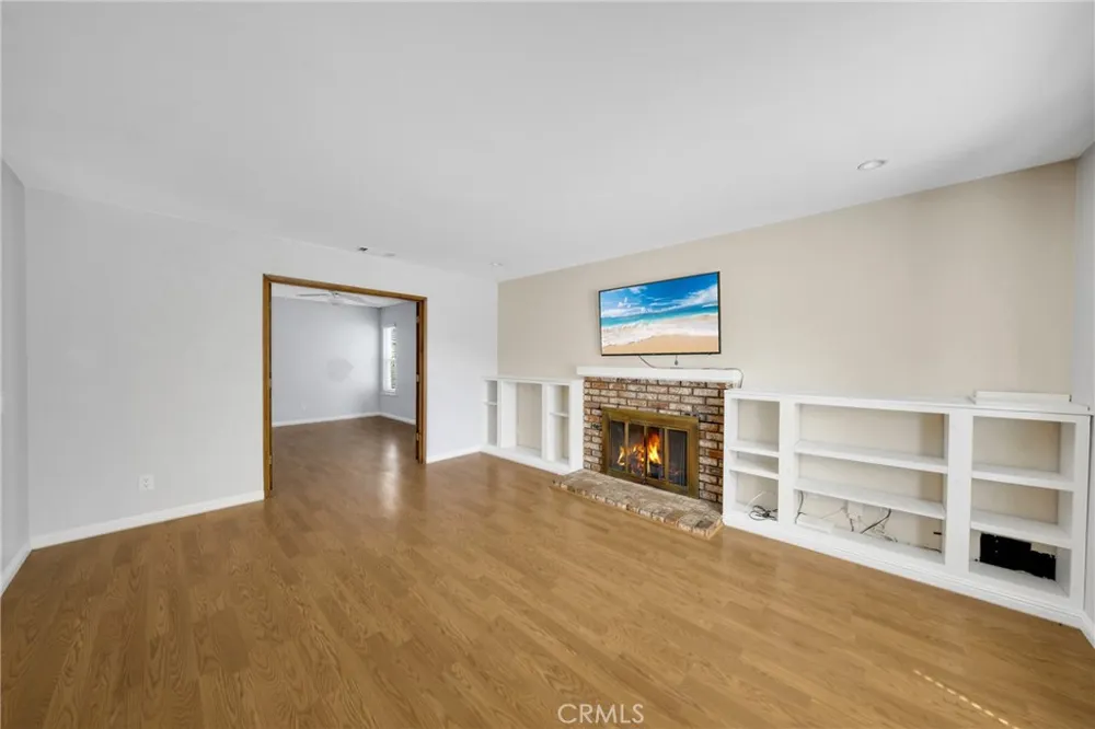 2158 HOLLY AVE Ontario, CA 91762