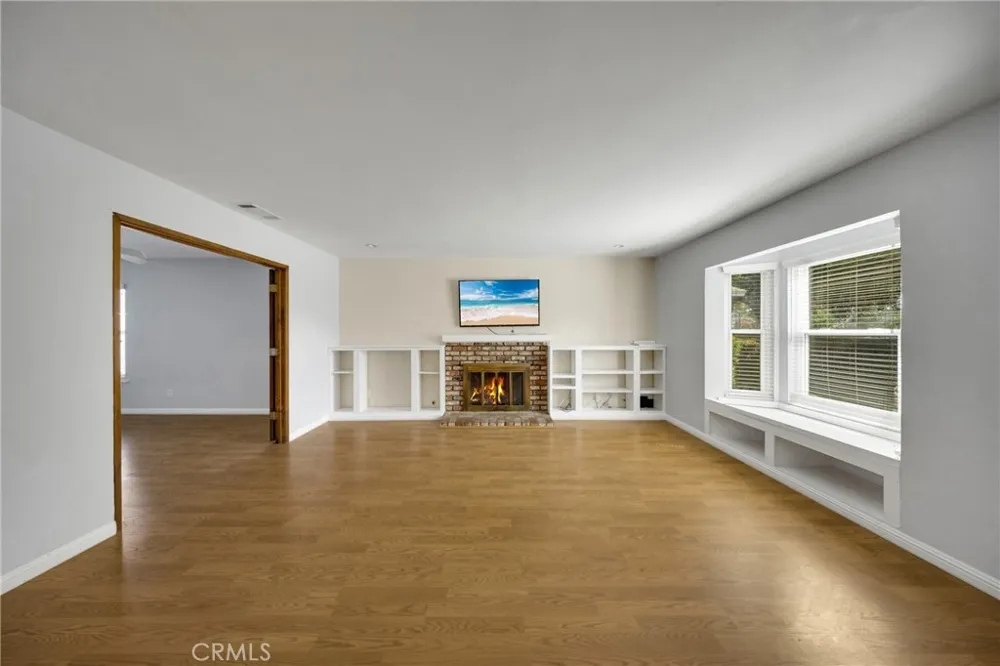 2158 HOLLY AVE Ontario, CA 91762