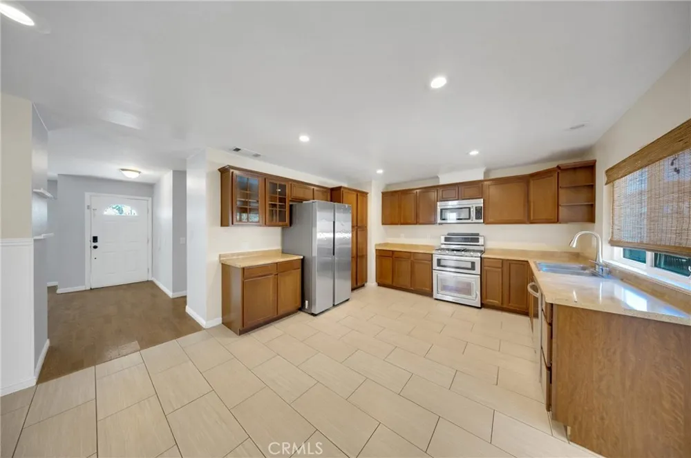 2158 HOLLY AVE Ontario, CA 91762