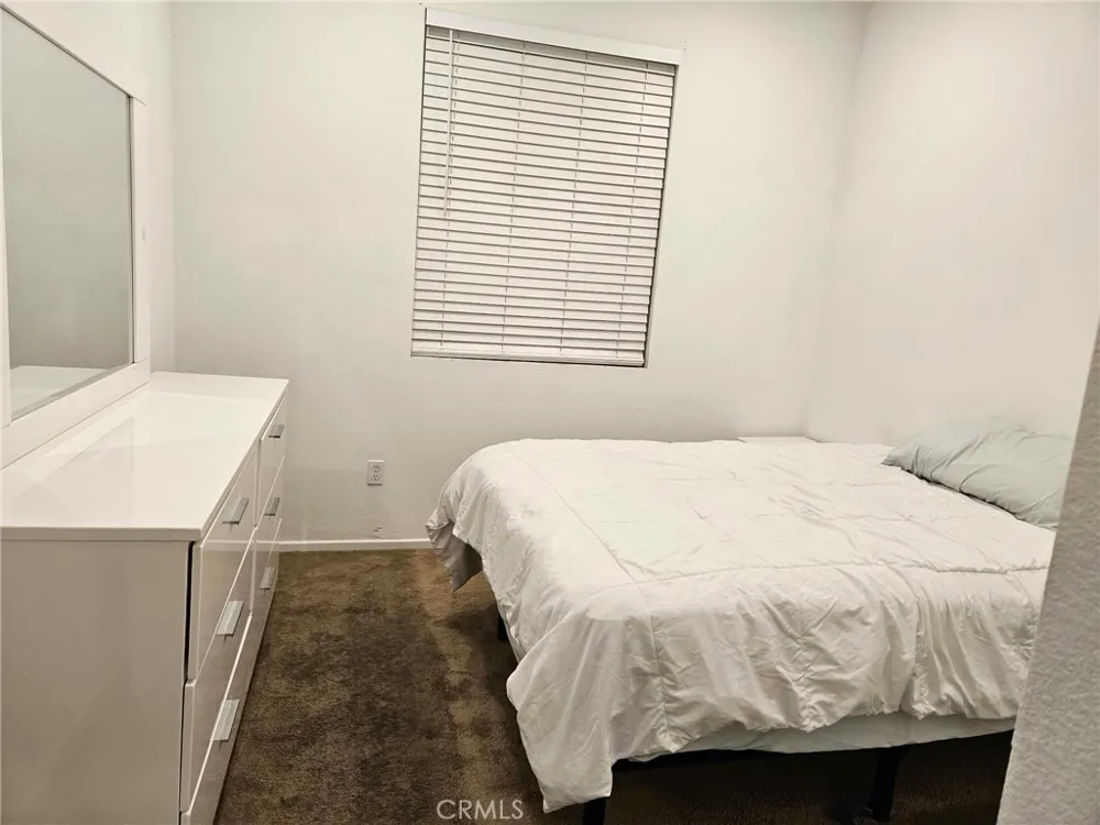 3681 W Uva San Bernardino, CA 92407