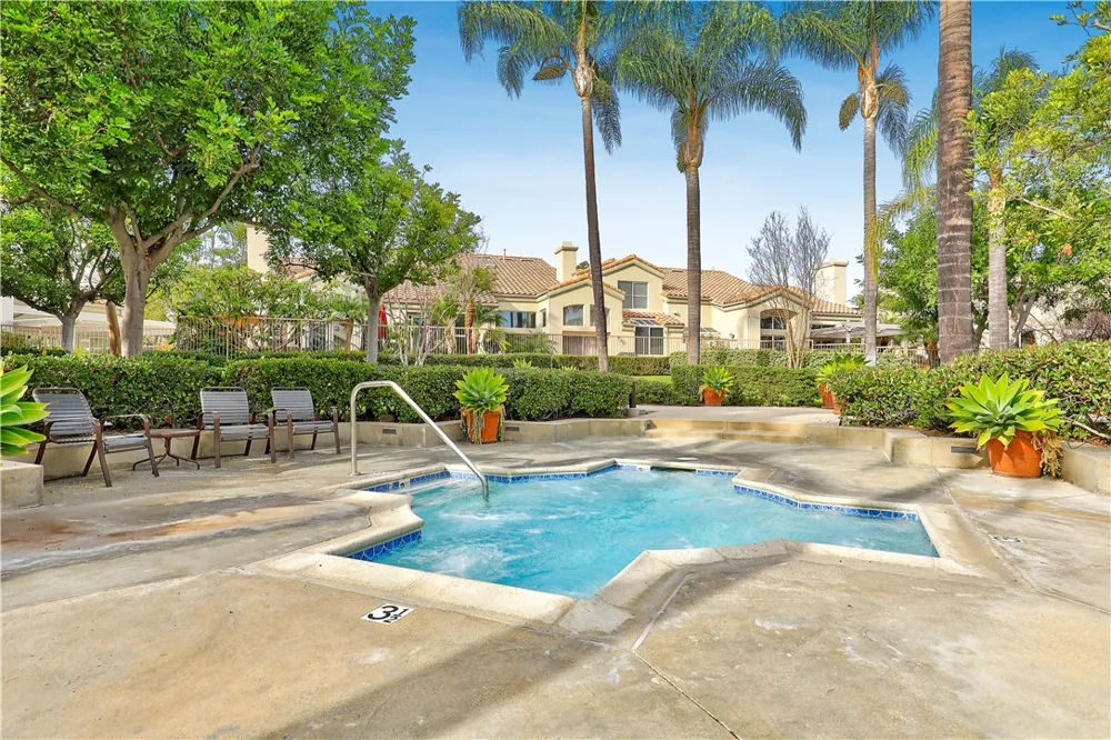 33 Calle Del Norte Rancho Santa Margarita, CA 92688