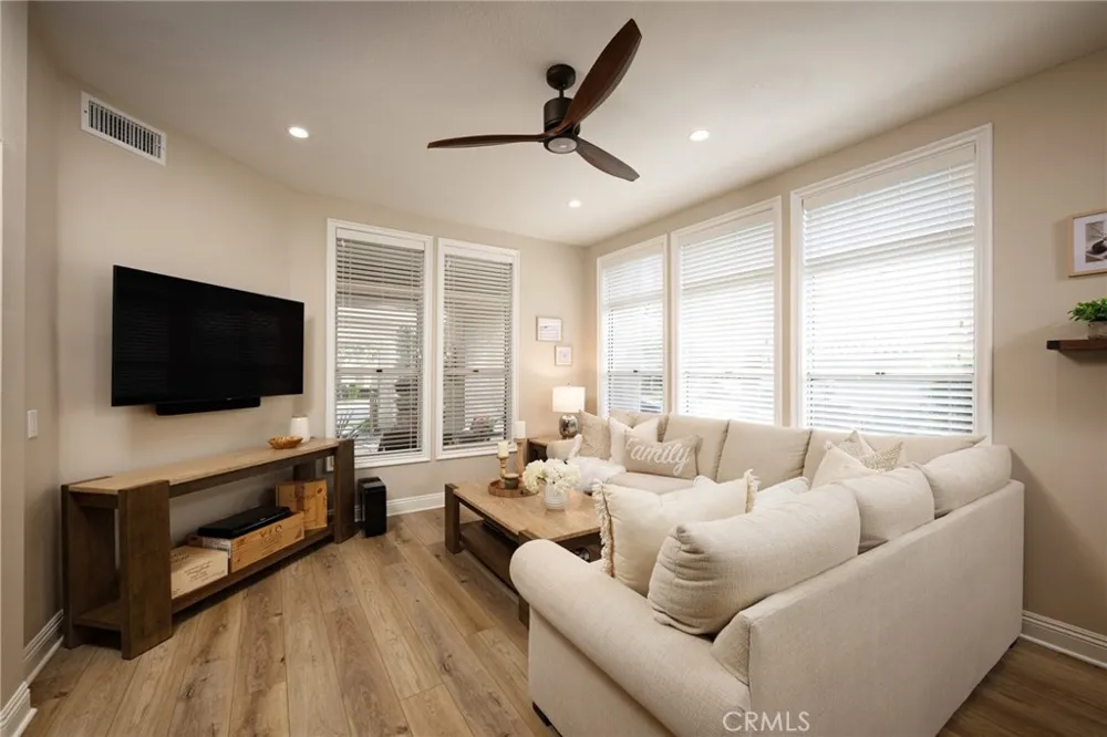 33 Calle Del Norte Rancho Santa Margarita, CA 92688