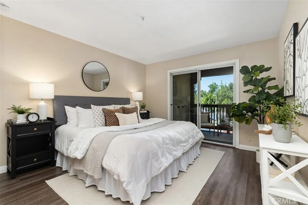 227 S Cross Creek #D Orange, CA 92869