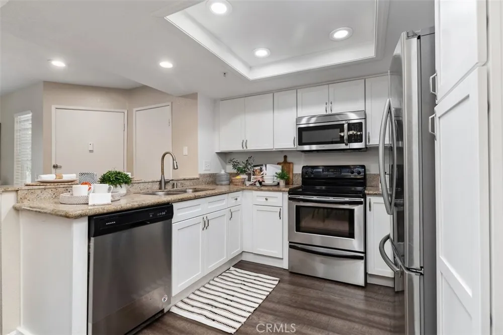 227 S Cross Creek #D Orange, CA 92869