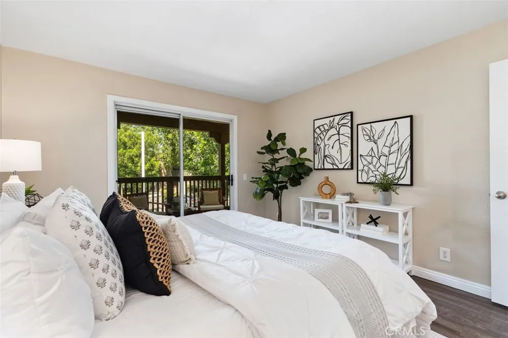 227 S Cross Creek #D Orange, CA 92869
