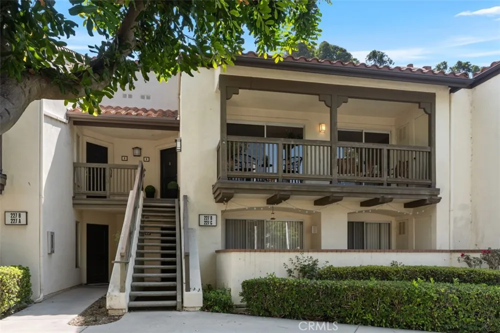 227 S Cross Creek #D Orange, CA 92869