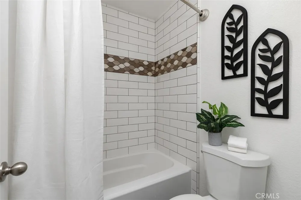 227 S Cross Creek #D Orange, CA 92869