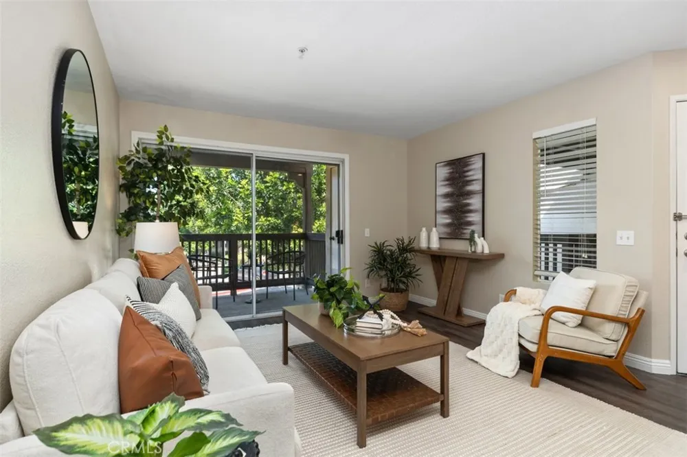 227 S Cross Creek #D Orange, CA 92869