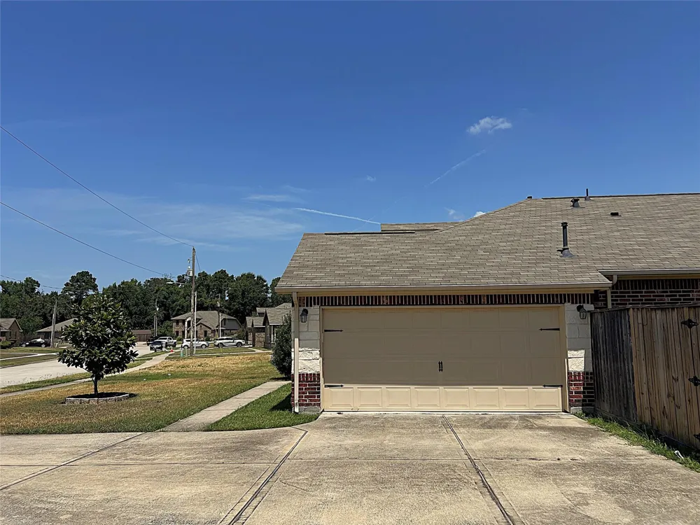 96 Jessica Drive Dayton, TX 77535