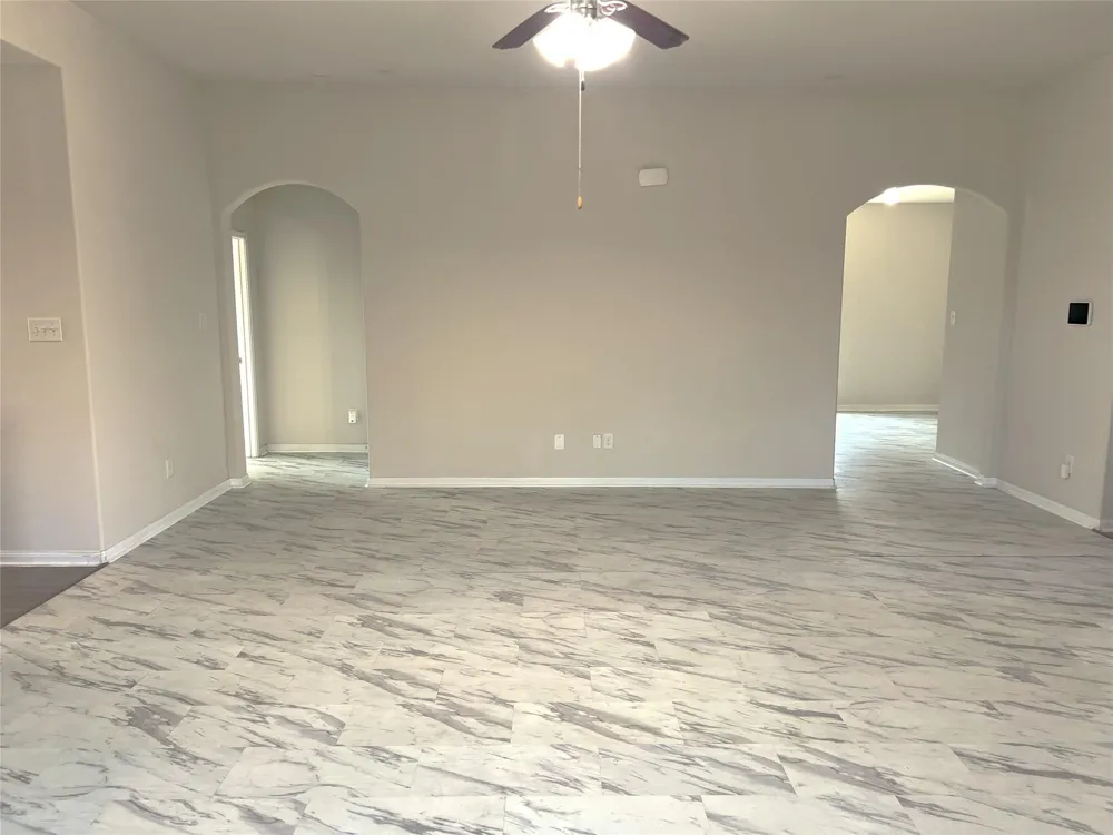 96 Jessica Drive Dayton, TX 77535