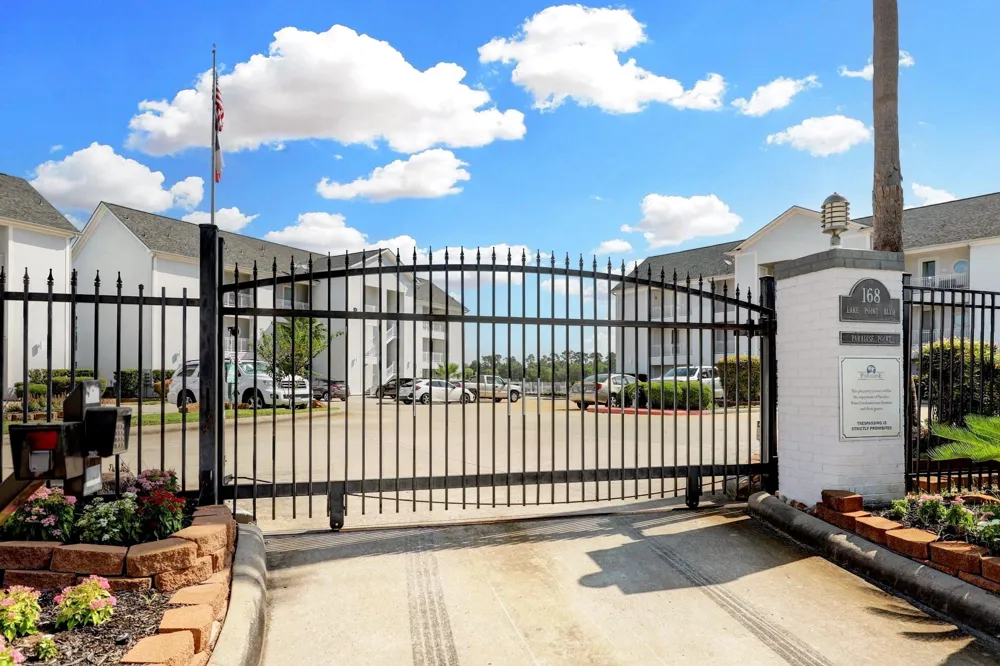 168 Lake Point Boulevard #D204 Conroe, TX 77356