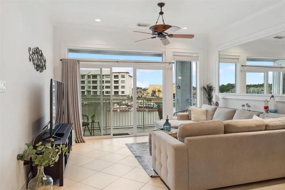 168 Lake Point Boulevard #D204 Conroe, TX 77356