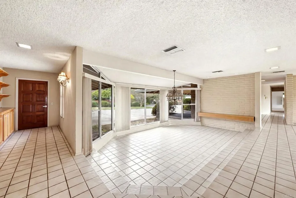 293 Via Del Cerrito Encinitas, CA 92024