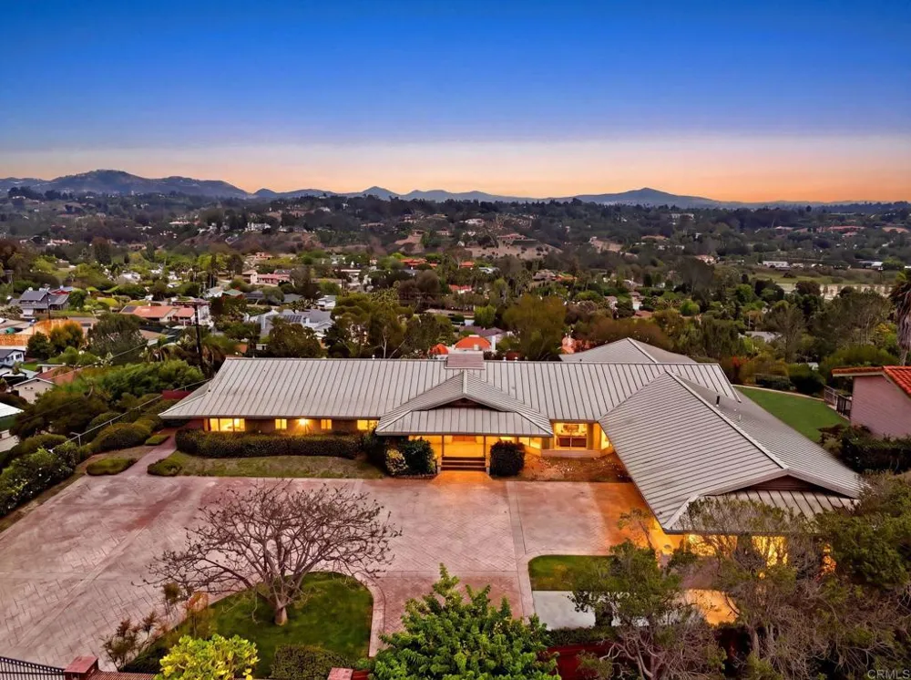 293 Via Del Cerrito Encinitas, CA 92024