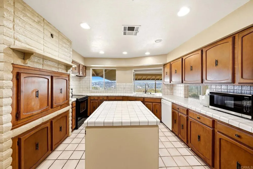 293 Via Del Cerrito Encinitas, CA 92024