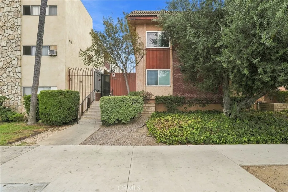 21900 Roscoe Boulevard #8 Canoga Park, CA 91304