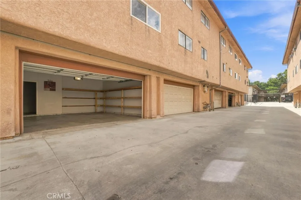 21900 Roscoe Boulevard #8 Canoga Park, CA 91304