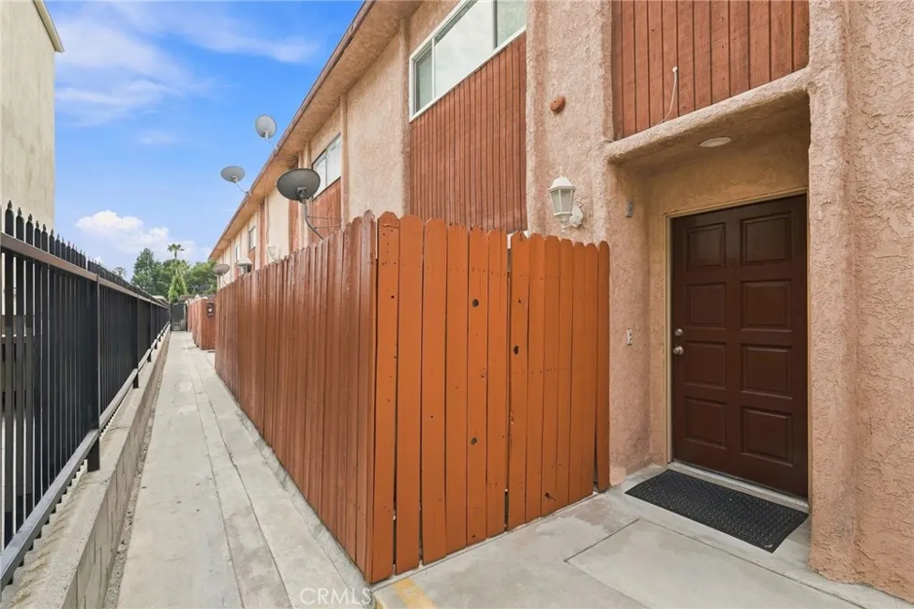 21900 Roscoe Boulevard #8 Canoga Park, CA 91304