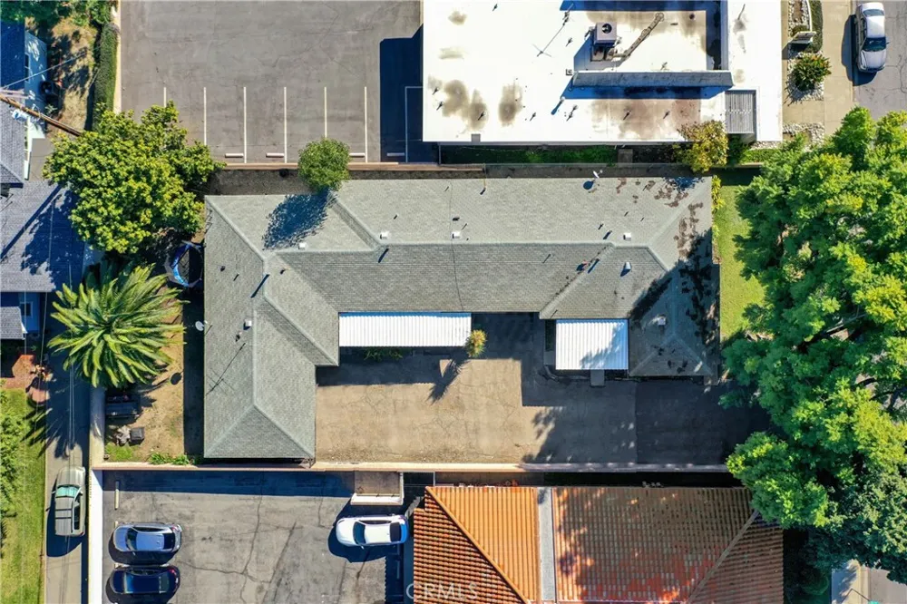 293 W Artesia Street Pomona, CA 91768