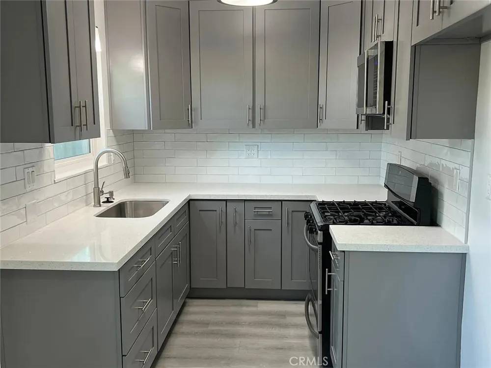 293 W Artesia Street Pomona, CA 91768