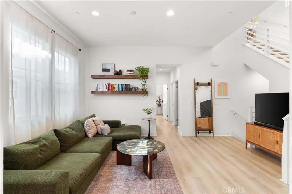 710 W Tribella Court Santa Ana, CA 92703