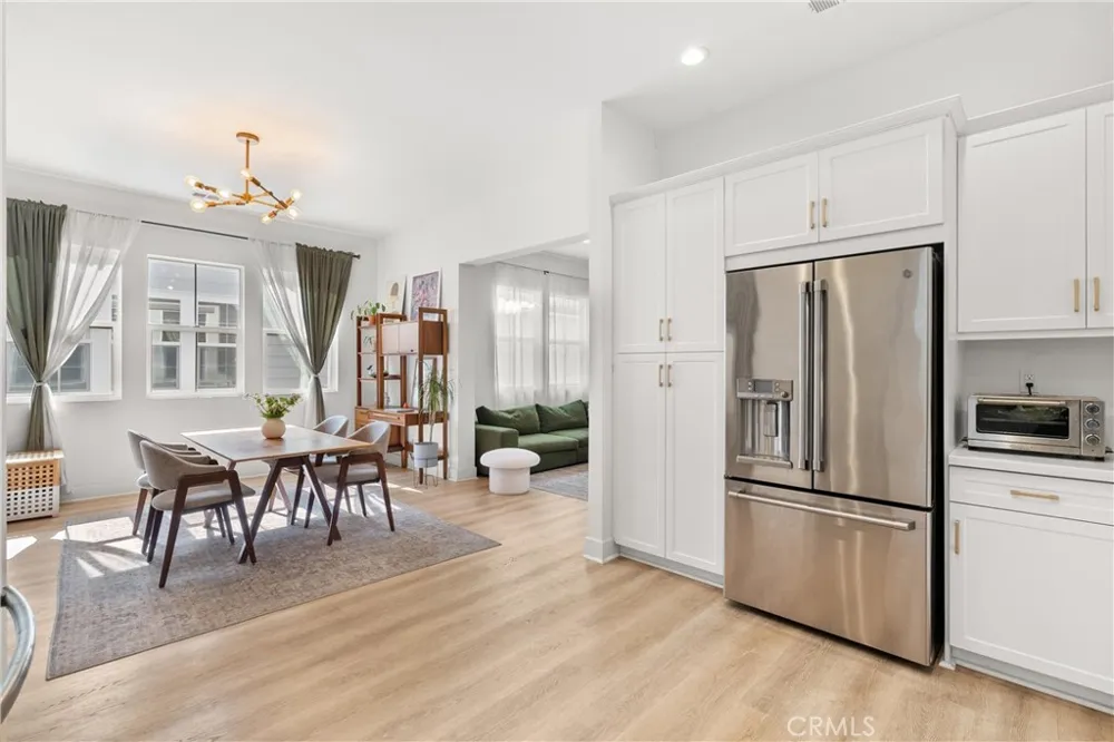 710 W Tribella Court Santa Ana, CA 92703