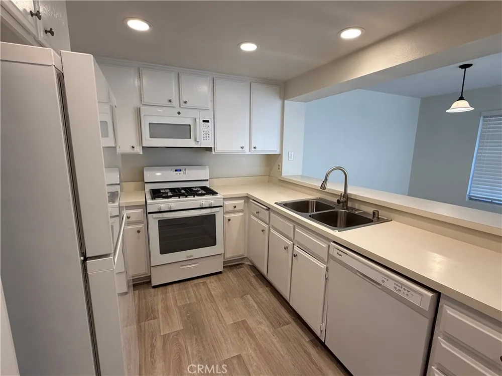 167 Greenfield Irvine, CA 92614
