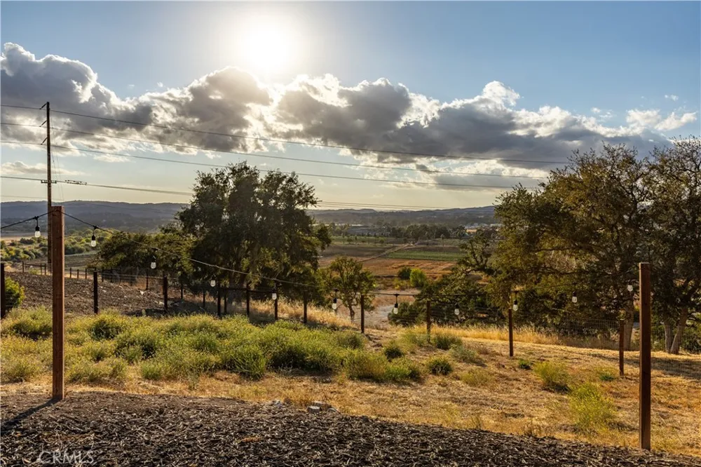 1110 Burnt Rock Way Templeton, CA 93465