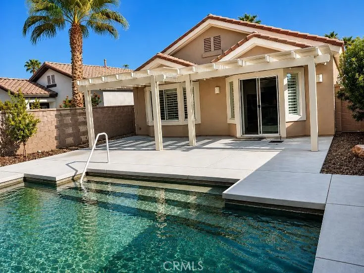 78582 Hampshire Avenue Palm Desert, CA 92211