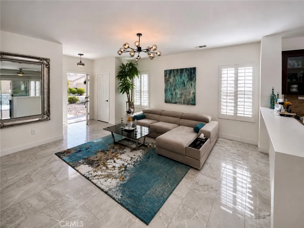78582 Hampshire Avenue Palm Desert, CA 92211