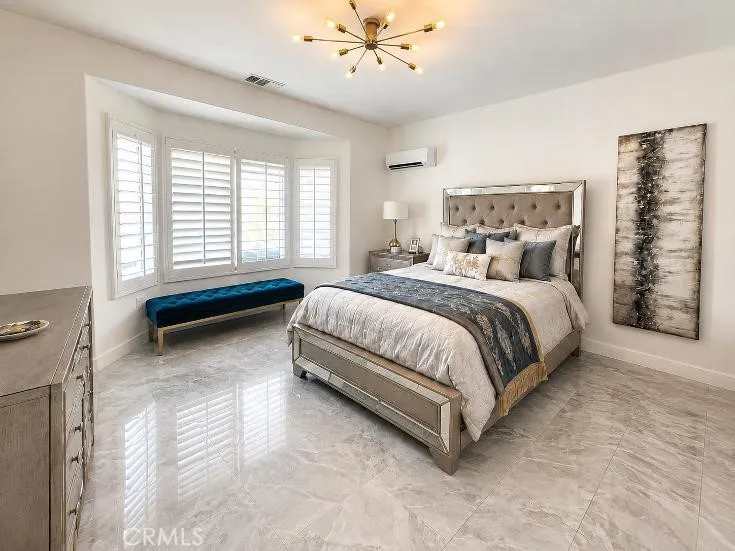 78582 Hampshire Avenue Palm Desert, CA 92211
