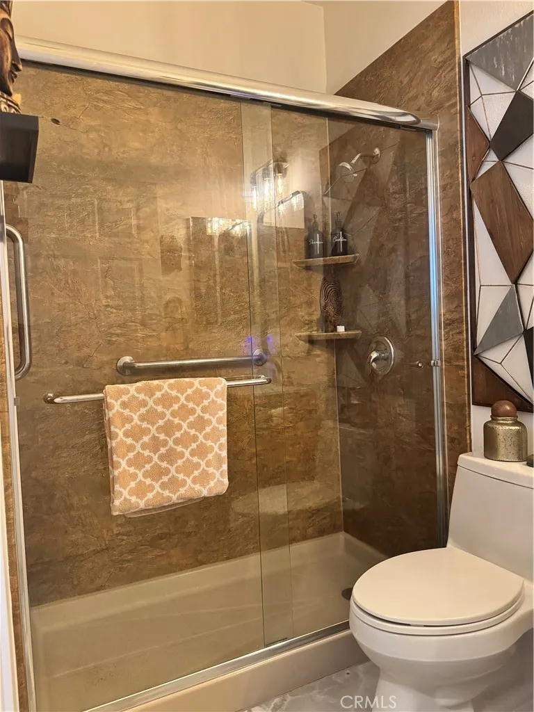 78582 Hampshire Avenue Palm Desert, CA 92211