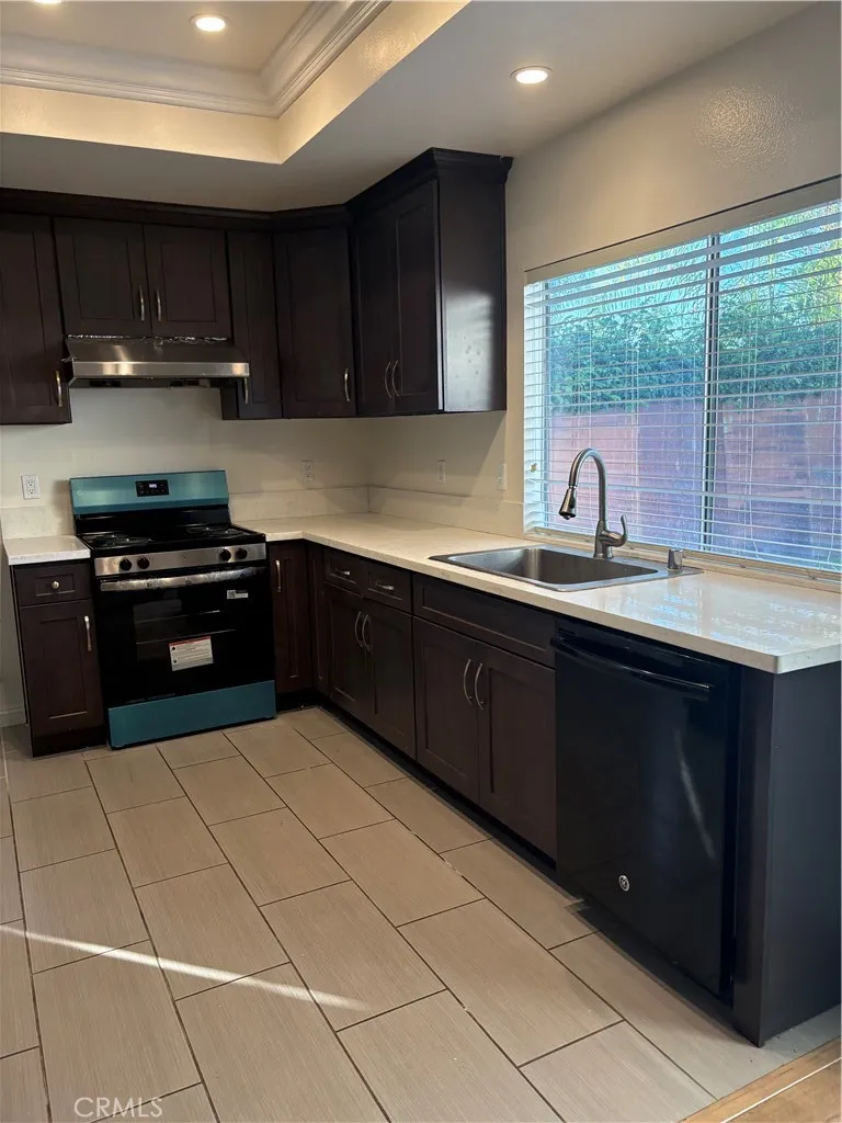 2160 Nadula Hacienda Heights, CA 91745