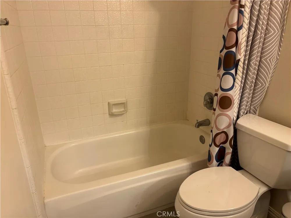 2160 Nadula Hacienda Heights, CA 91745