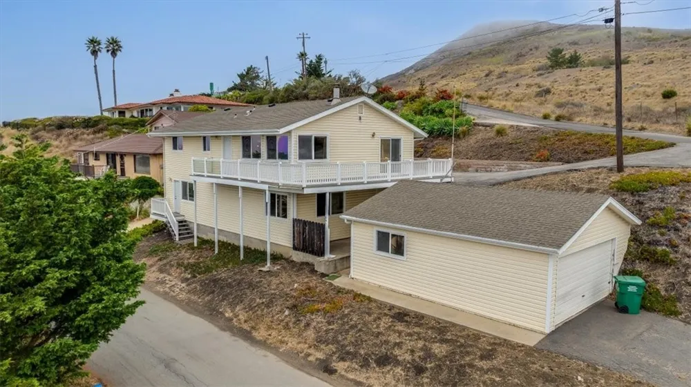 1097 Saint Mary Cayucos, CA 93430