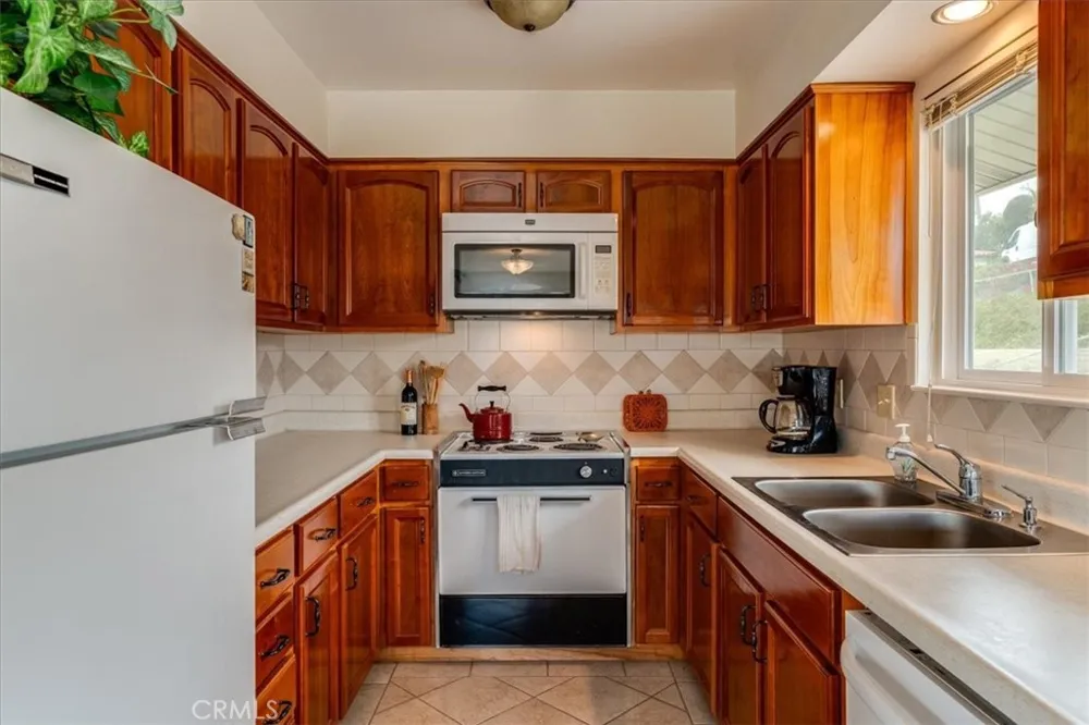 1097 Saint Mary Cayucos, CA 93430