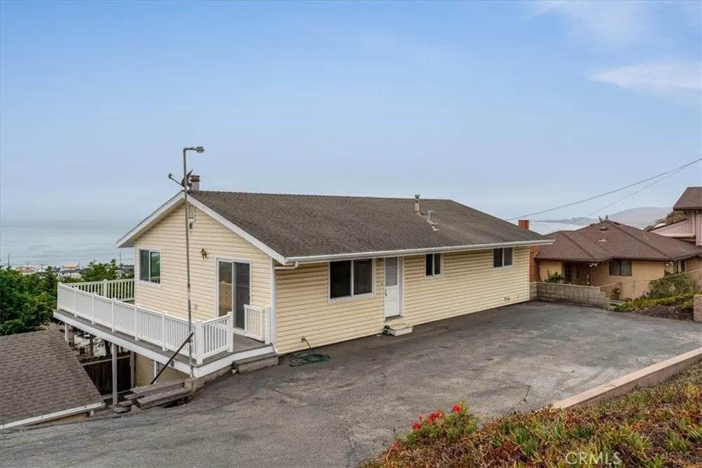 1097 Saint Mary Cayucos, CA 93430