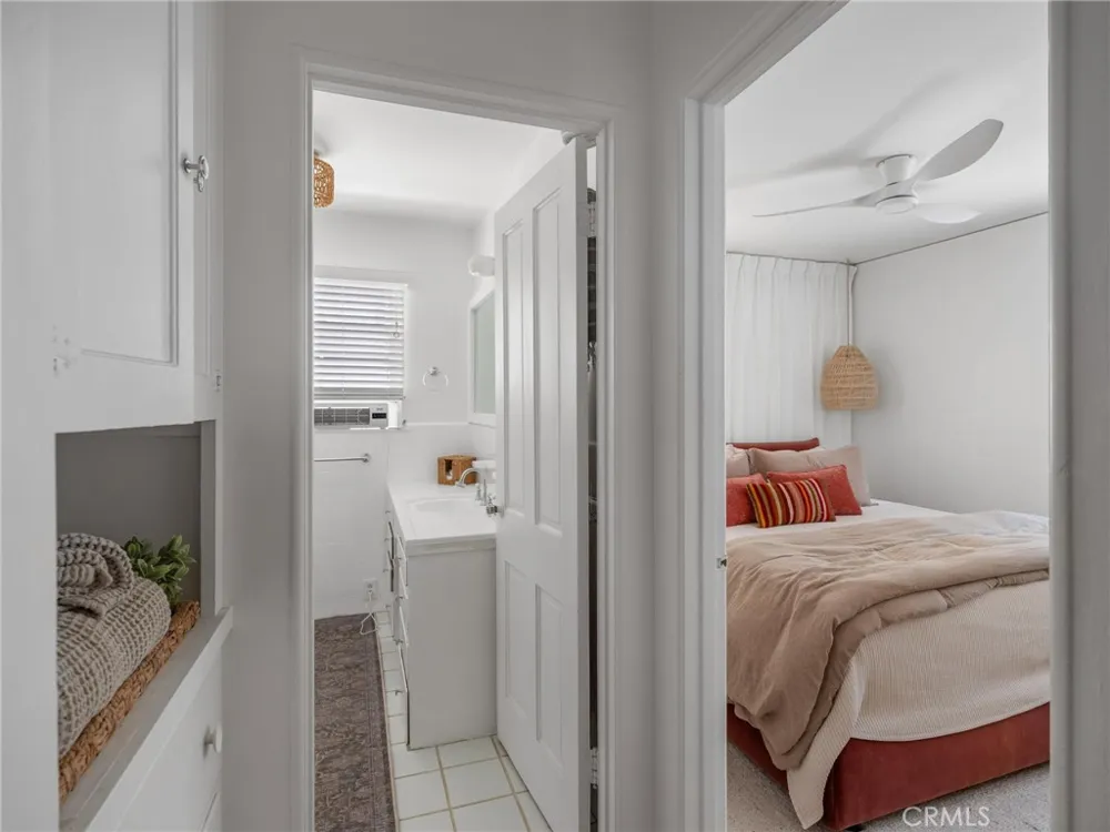 60 18th Street Hermosa Beach, CA 90254