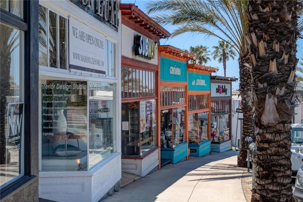 60 18th Street Hermosa Beach, CA 90254