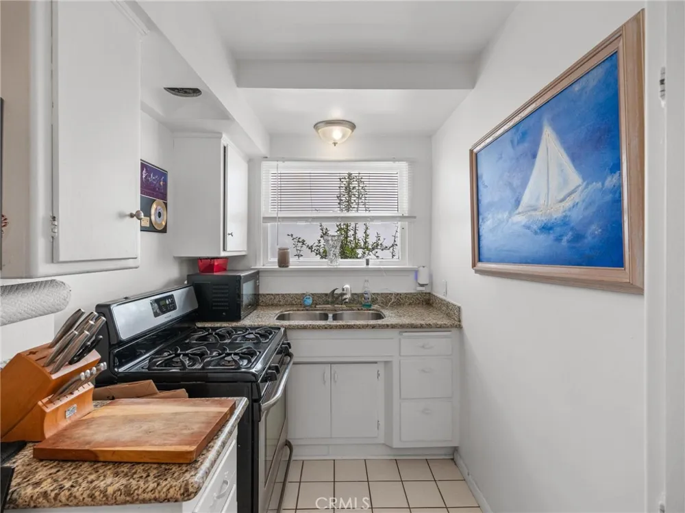 60 18th Street Hermosa Beach, CA 90254