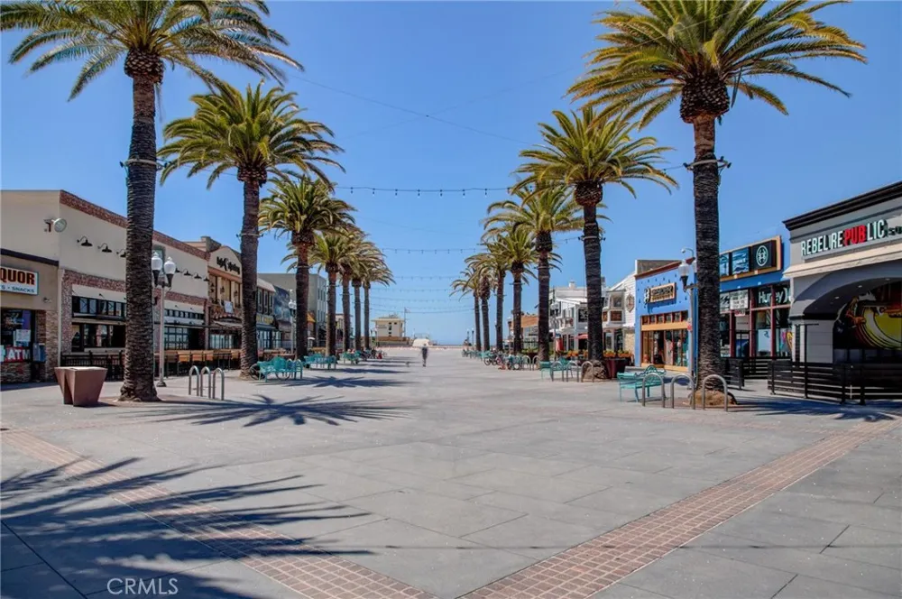 60 18th Street Hermosa Beach, CA 90254