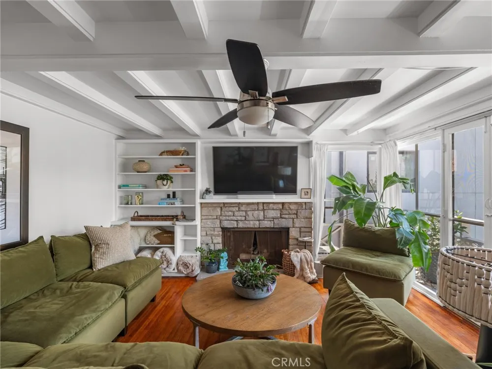 60 18th Street Hermosa Beach, CA 90254