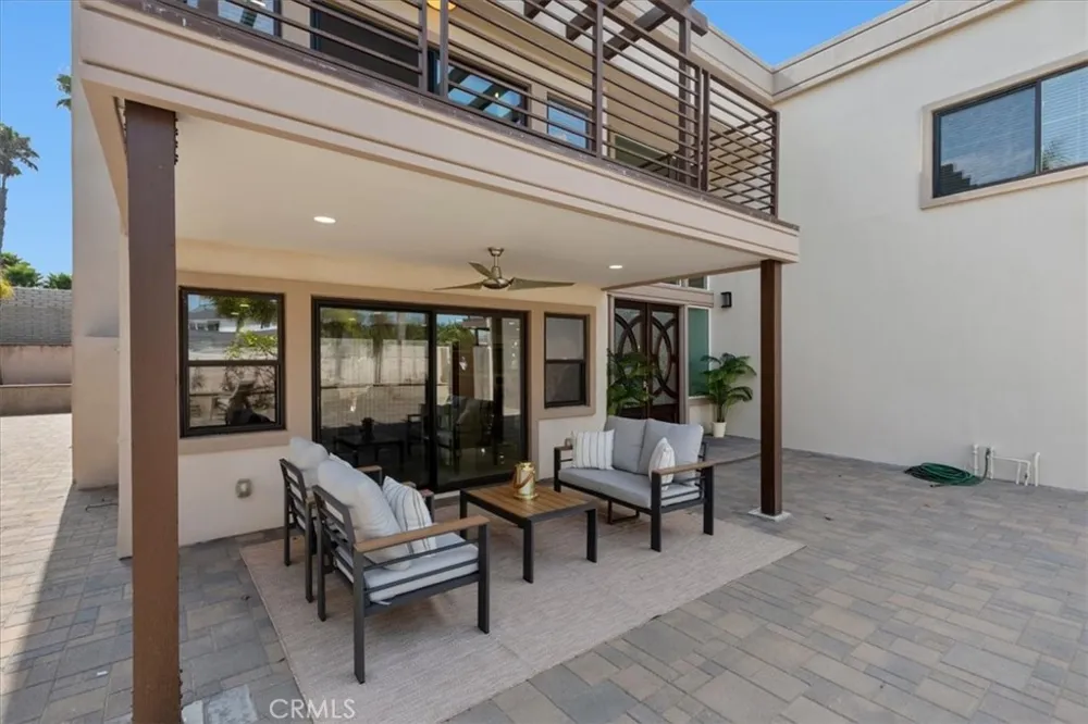17130 Courtney Huntington Beach, CA 92649