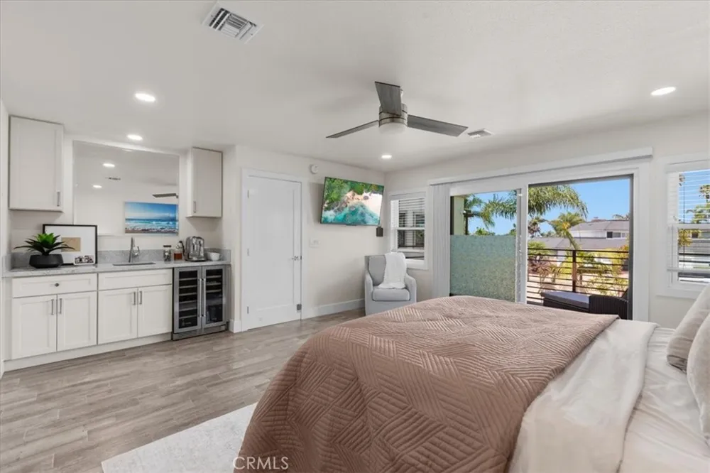 17130 Courtney Huntington Beach, CA 92649