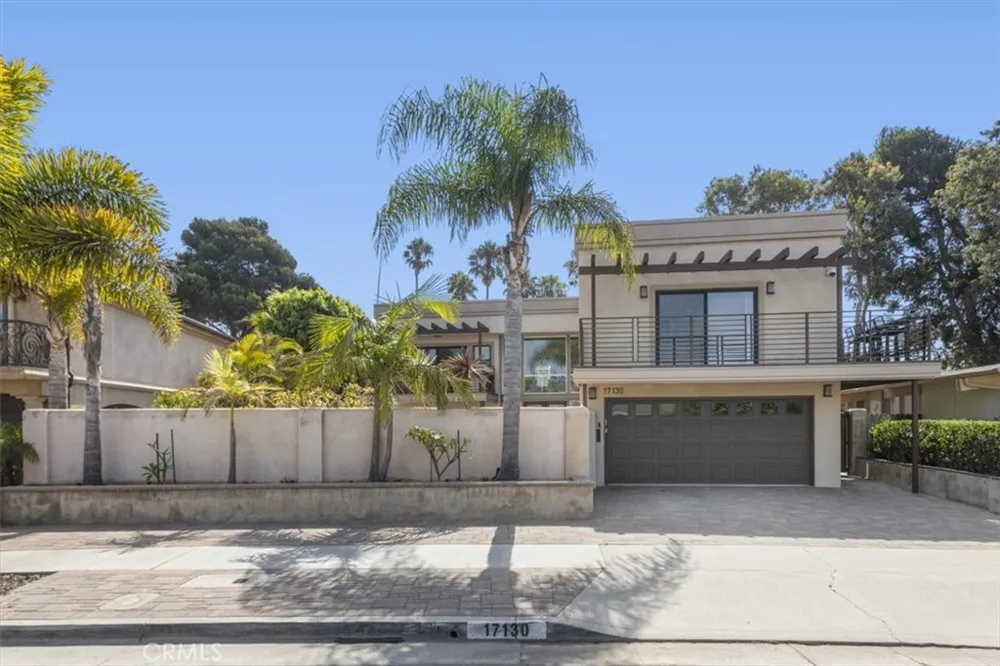 17130 Courtney Huntington Beach, CA 92649