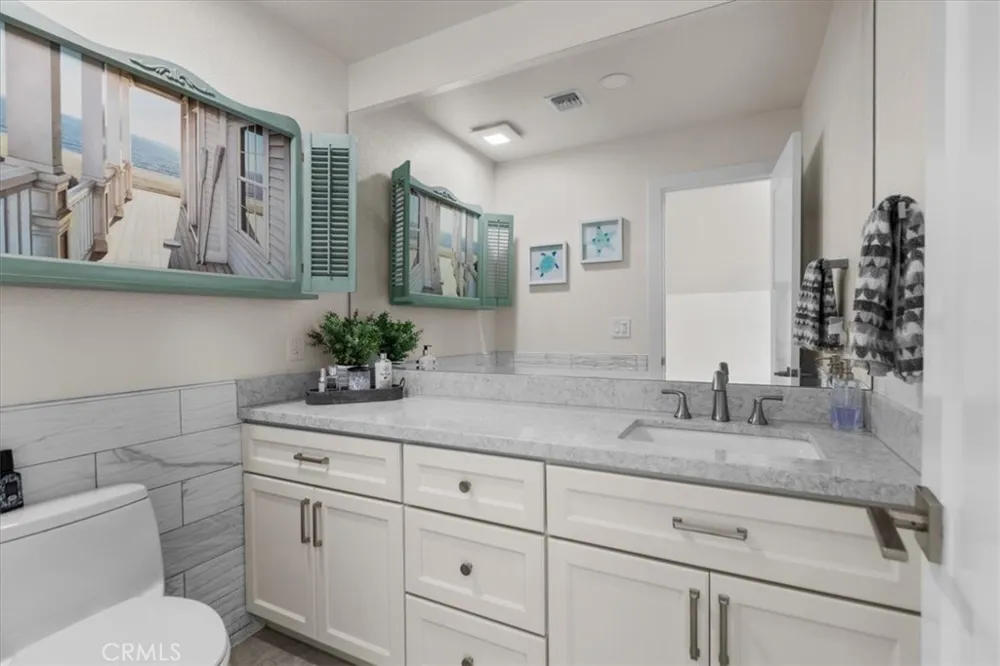 17130 Courtney Huntington Beach, CA 92649