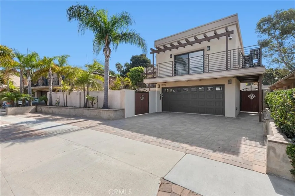 17130 Courtney Huntington Beach, CA 92649