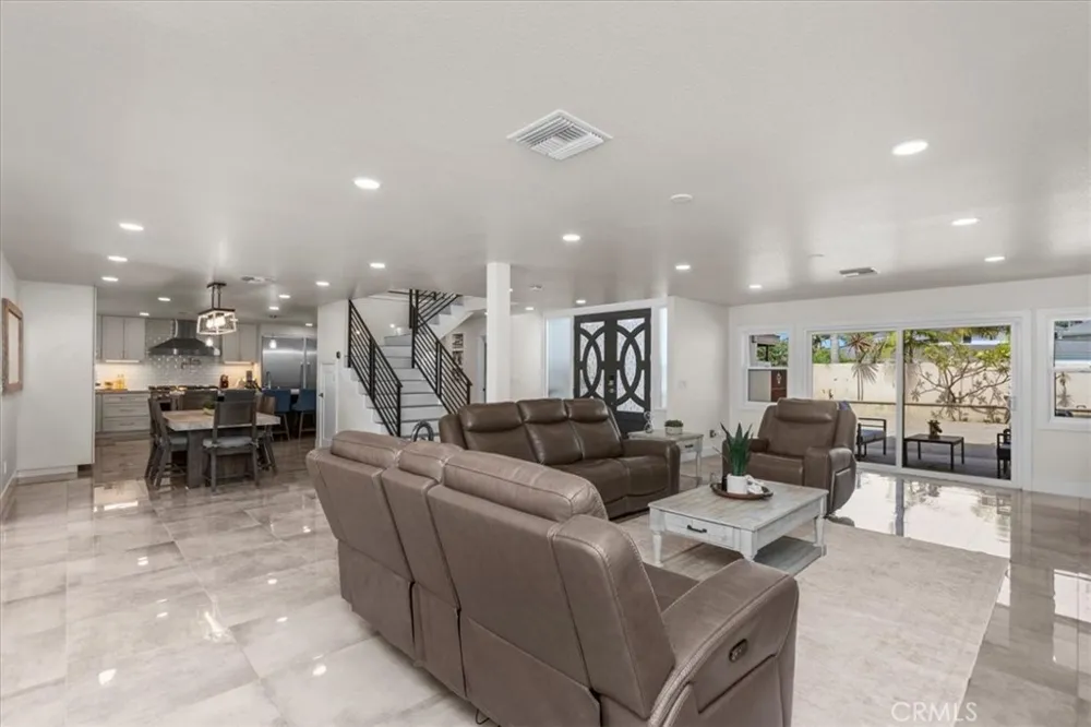 17130 Courtney Huntington Beach, CA 92649