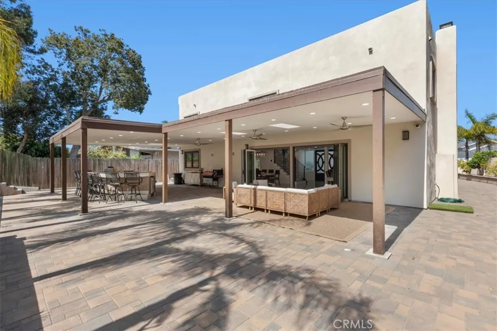 17130 Courtney Huntington Beach, CA 92649