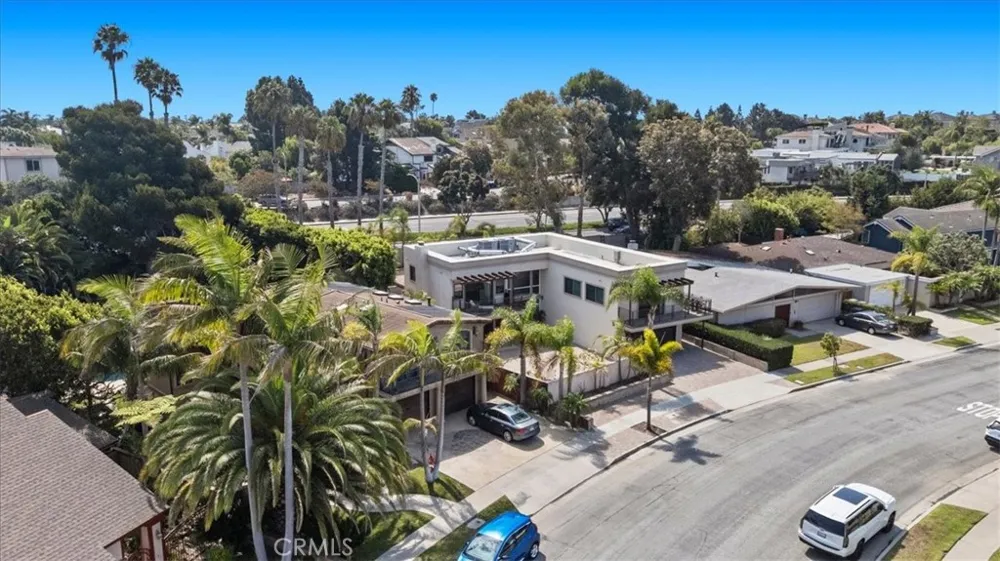 17130 Courtney Huntington Beach, CA 92649